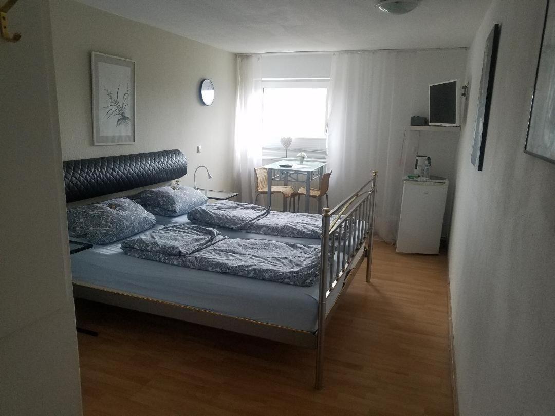 Rooming24, Kleine Pension リューベック エクステリア 写真