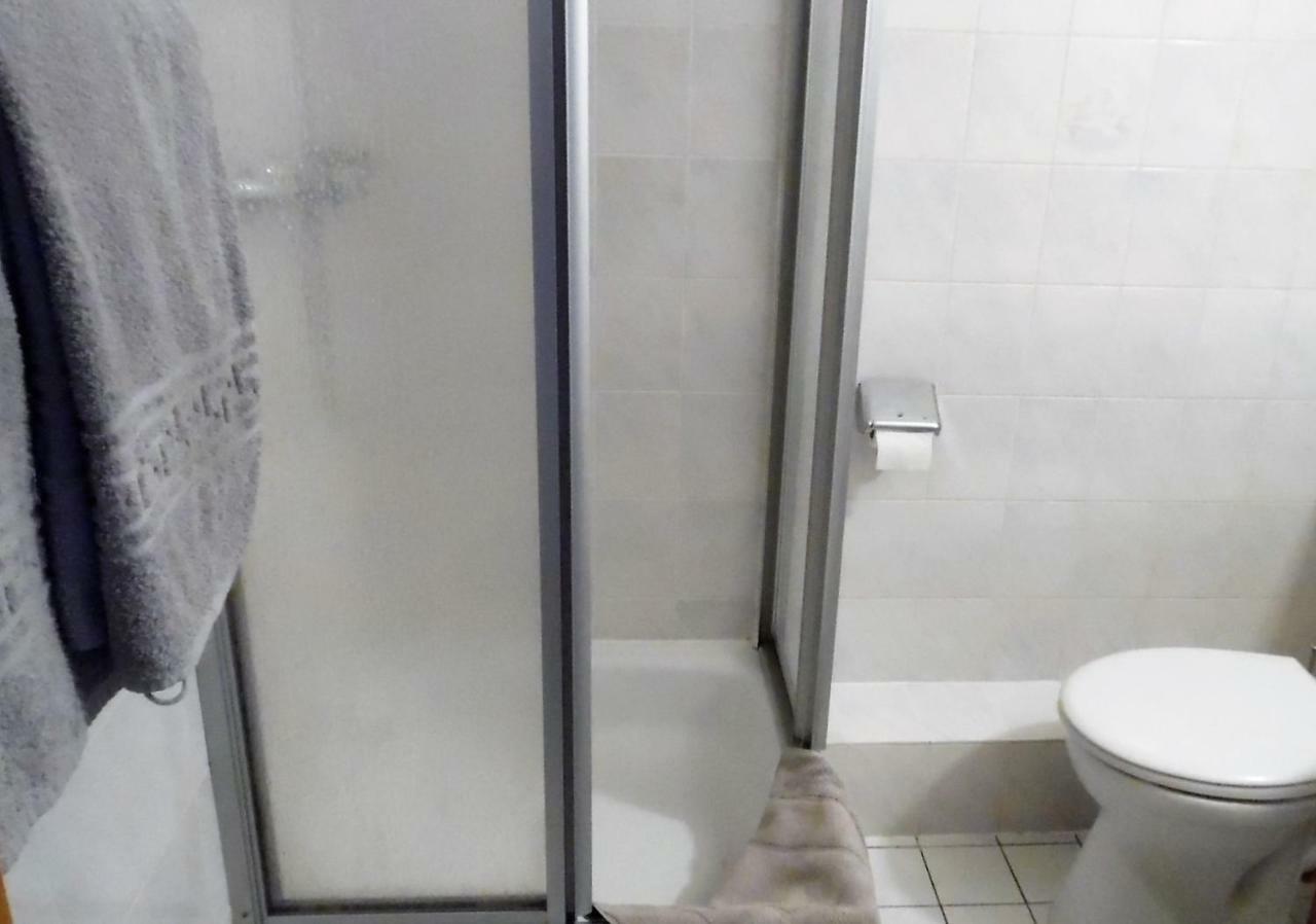 Rooming24, Kleine Pension リューベック エクステリア 写真