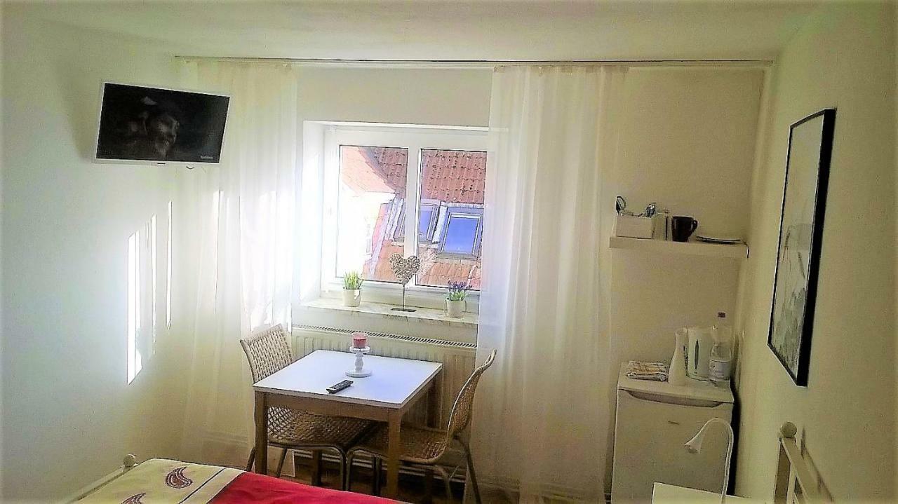 Rooming24, Kleine Pension リューベック エクステリア 写真